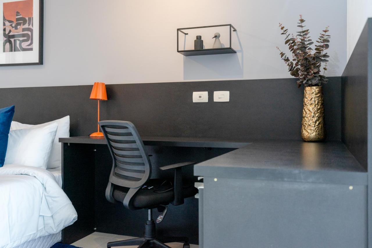 Apartamento Studio Com Garagem, Academia E Piscina No Predio - Vila Olimpia São Paulo