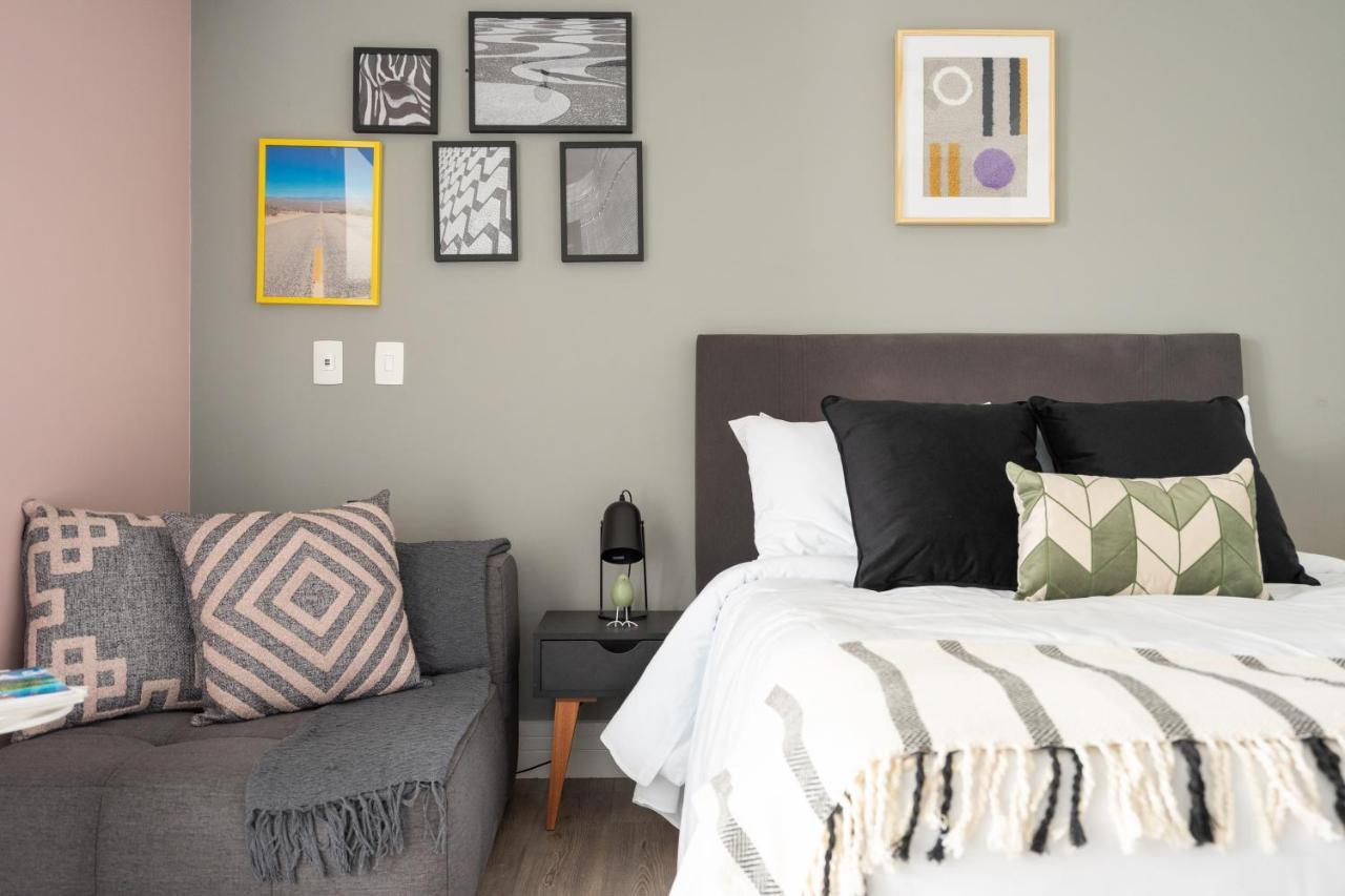 Apartamento Studio Com Garagem, Academia E Piscina No Predio - Vila Olimpia *